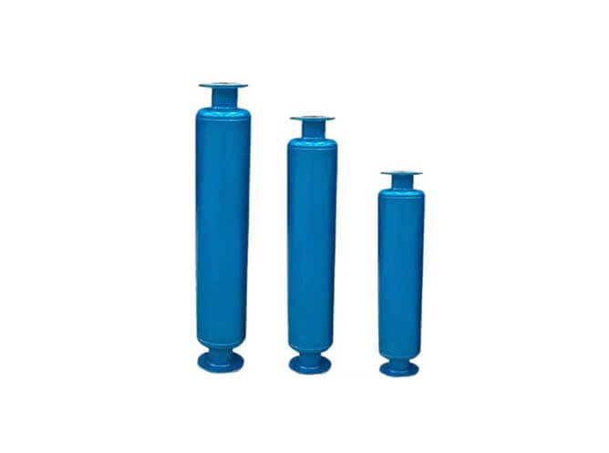 Roots blower outlet silencer