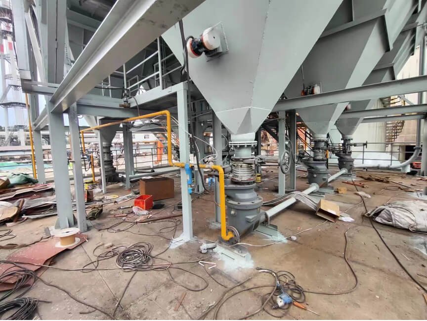 Steel plant fly ash pneumatic conveying system